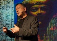 ¿Qué están haciendo los adolescentes con los medios fuera de la escuela?